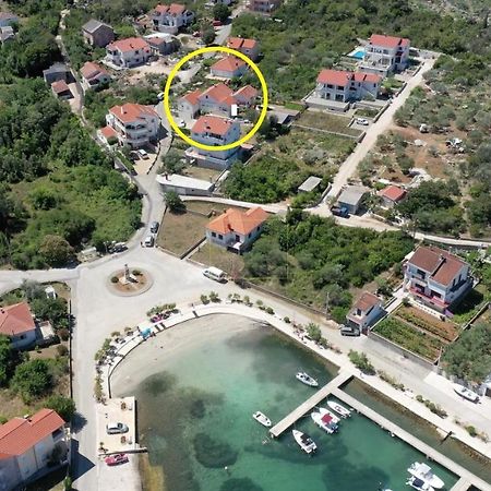 Roses Apartment Lukoran Dış mekan fotoğraf