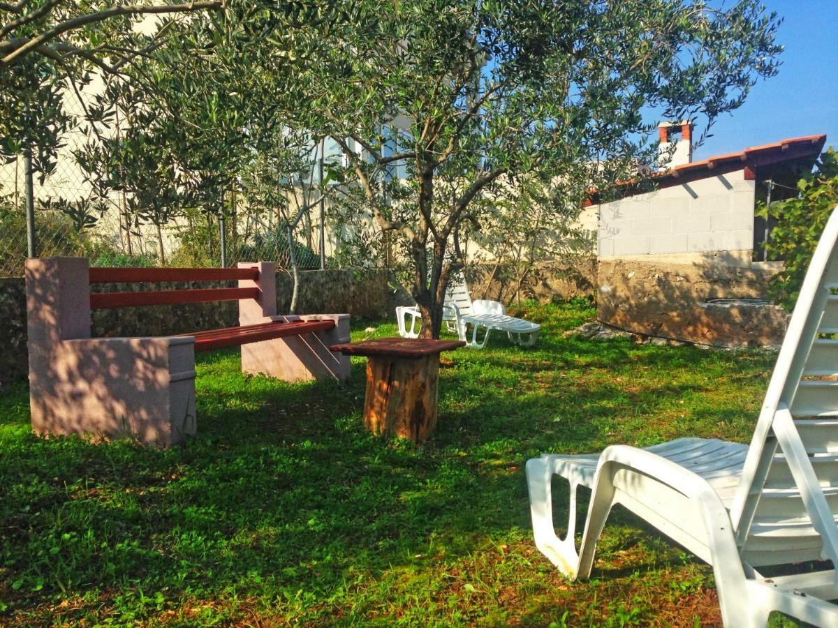 Roses Apartment Lukoran Dış mekan fotoğraf