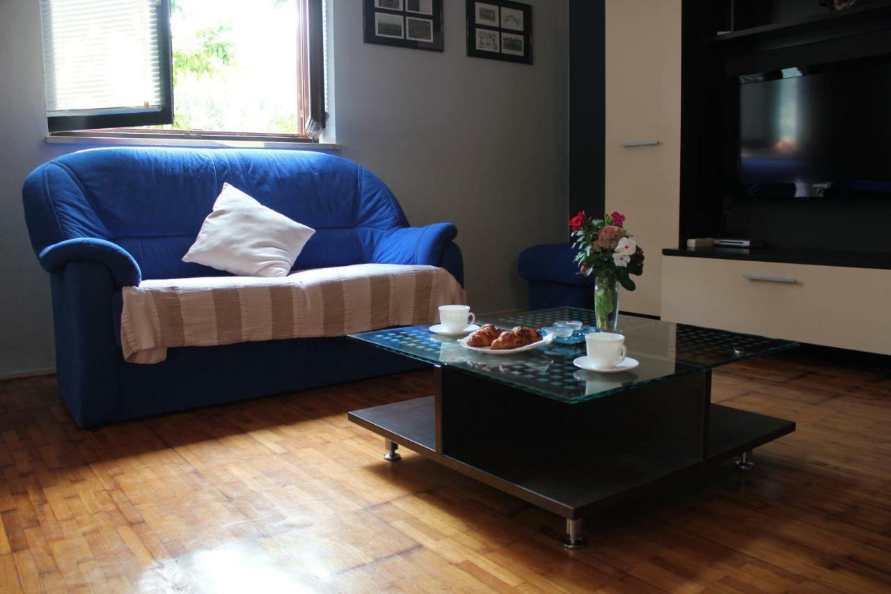 Roses Apartment Lukoran Dış mekan fotoğraf