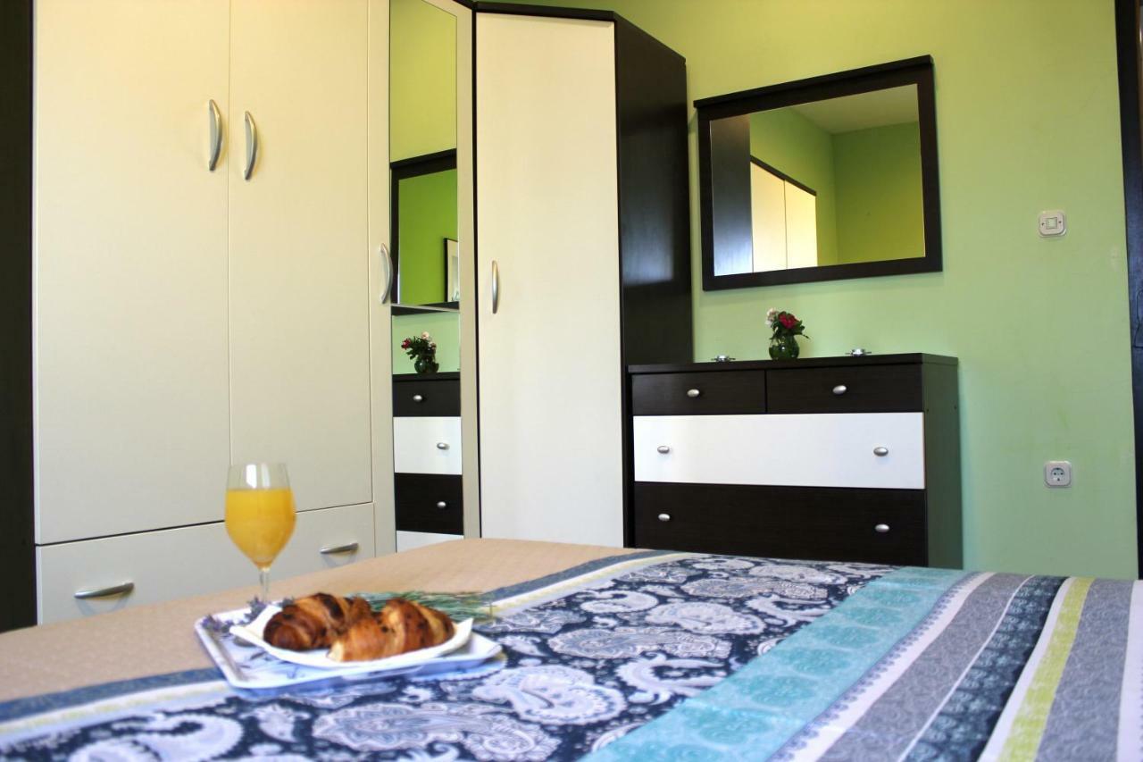 Roses Apartment Lukoran Dış mekan fotoğraf