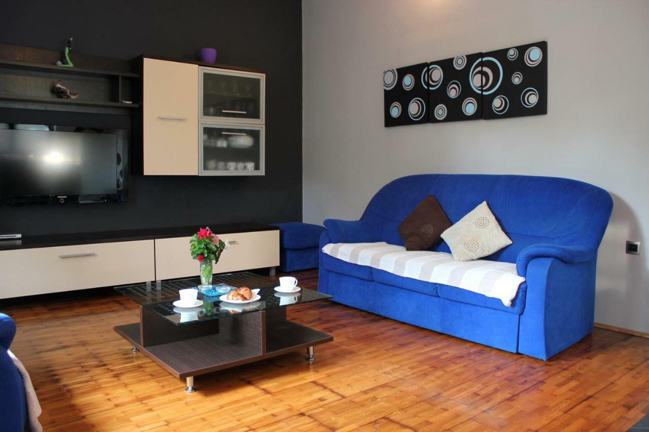 Roses Apartment Lukoran Dış mekan fotoğraf